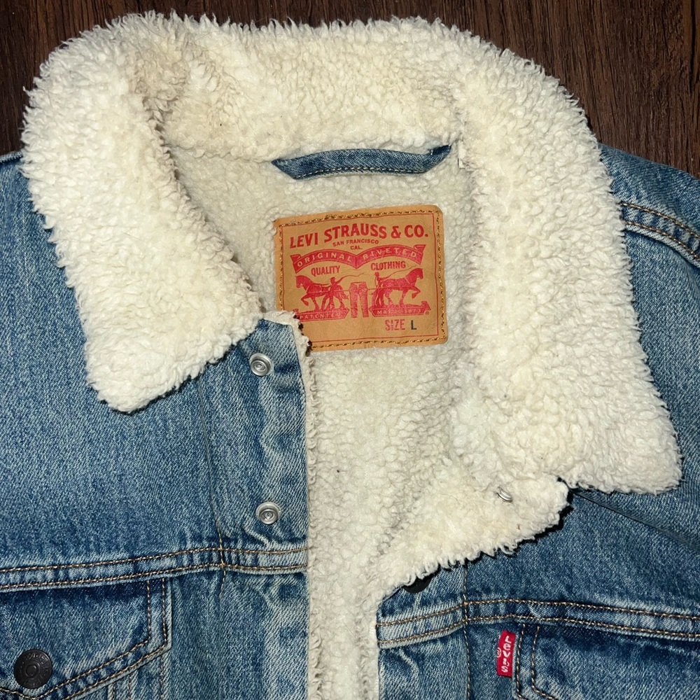 Levi's Blue Denim Sherpa-Lined Jacket with Cream Collar